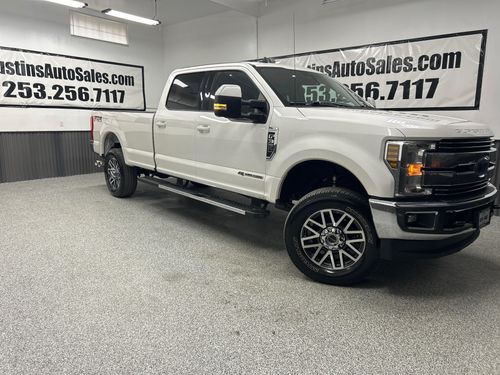 C09607 - 2019 Ford F-350 Super Duty Lariat Crew Cab