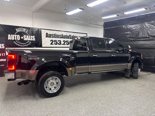 2022 Ford F-450 Super Duty King Ranch Crew Cab Lower Image 3