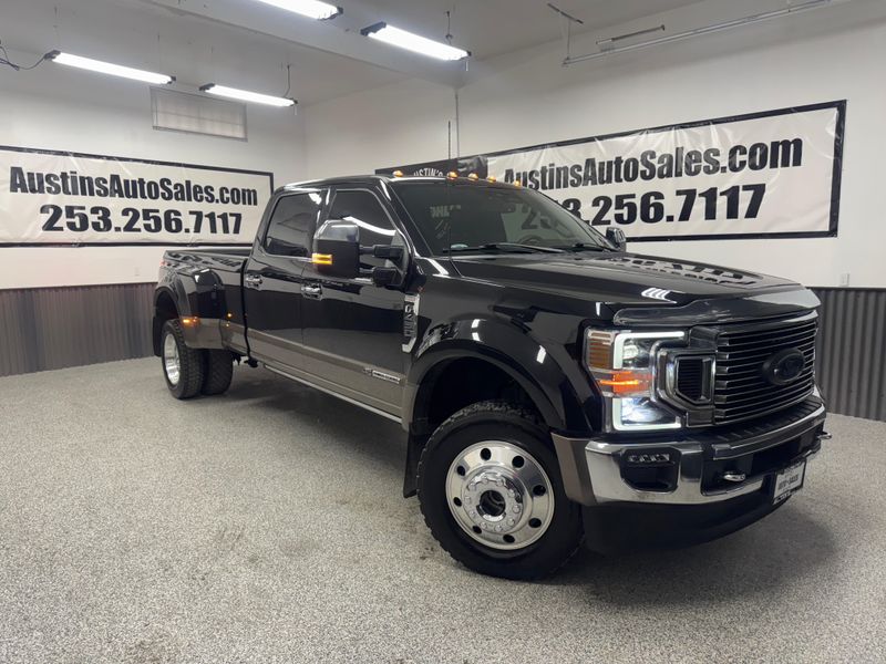 2022 Ford F-450 Super Duty King Ranch Crew Cab Upper Image 1