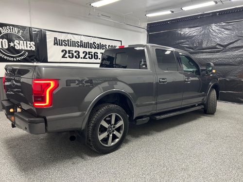 2015 Ford F-150 Lariat SuperCrew Lower Image 3