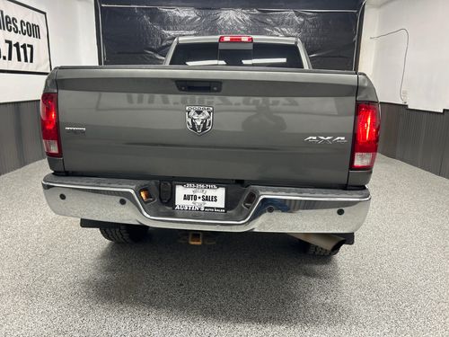 2010 Dodge Ram 3500 Laramie Crew Cab Lower Image 2
