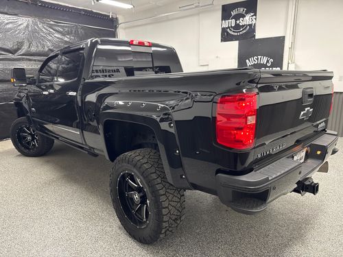 2019 Chevrolet Silverado 2500HD High Country Crew Cab Lower Image 1