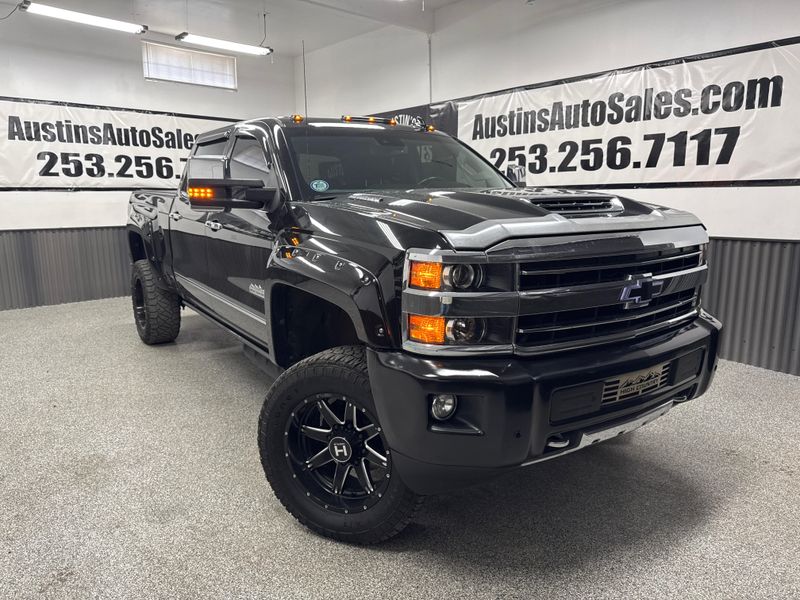 2019 Chevrolet Silverado 2500HD High Country Crew Cab Upper Image 1