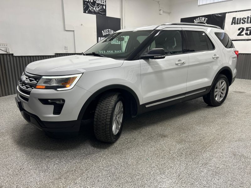 2019 Ford Explorer XLT Upper Image 2