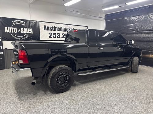 2012 Ram 3500 Laramie Mega Cab Lower Image 3