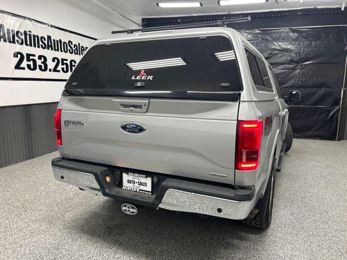 2015 Ford F-150 Lariat SuperCrew Lower Image 2