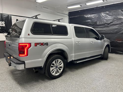 2015 Ford F-150 Lariat SuperCrew Lower Image 3