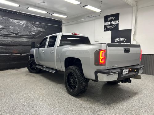 2012 Chevrolet Silverado 2500HD LT Crew Cab Lower Image 1