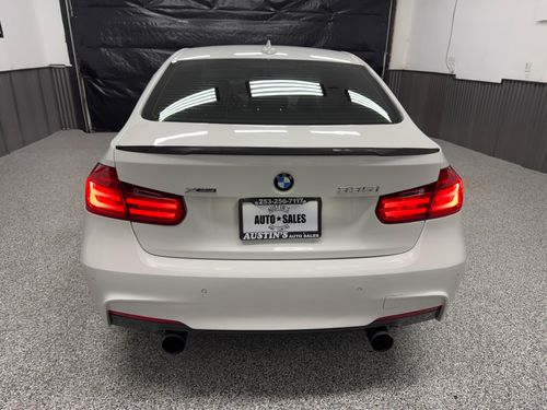 2015 BMW 3 Series 335i xDrive Lower Image 2