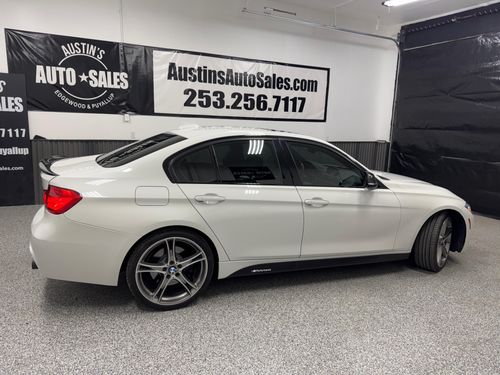 2015 BMW 3 Series 335i xDrive Lower Image 3