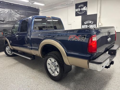 2014 Ford F-350 Super Duty Lariat Crew Cab Lower Image 1
