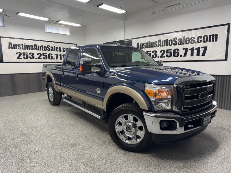 2014 Ford F-350 Super Duty Lariat Crew Cab Upper Image 1