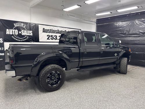 2013 Ford F-350 Super Duty Lariat Crew Cab Lower Image 3