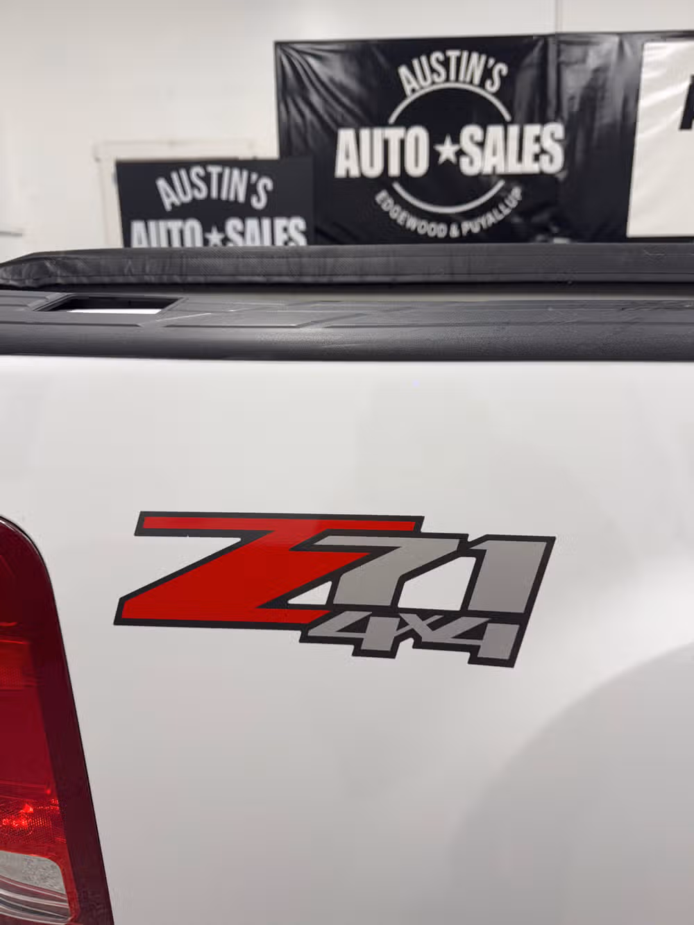2009 GMC Sierra 1500 SLE Image 8
