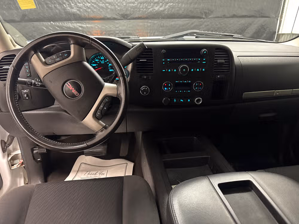 2009 GMC Sierra 1500 SLE Image 11