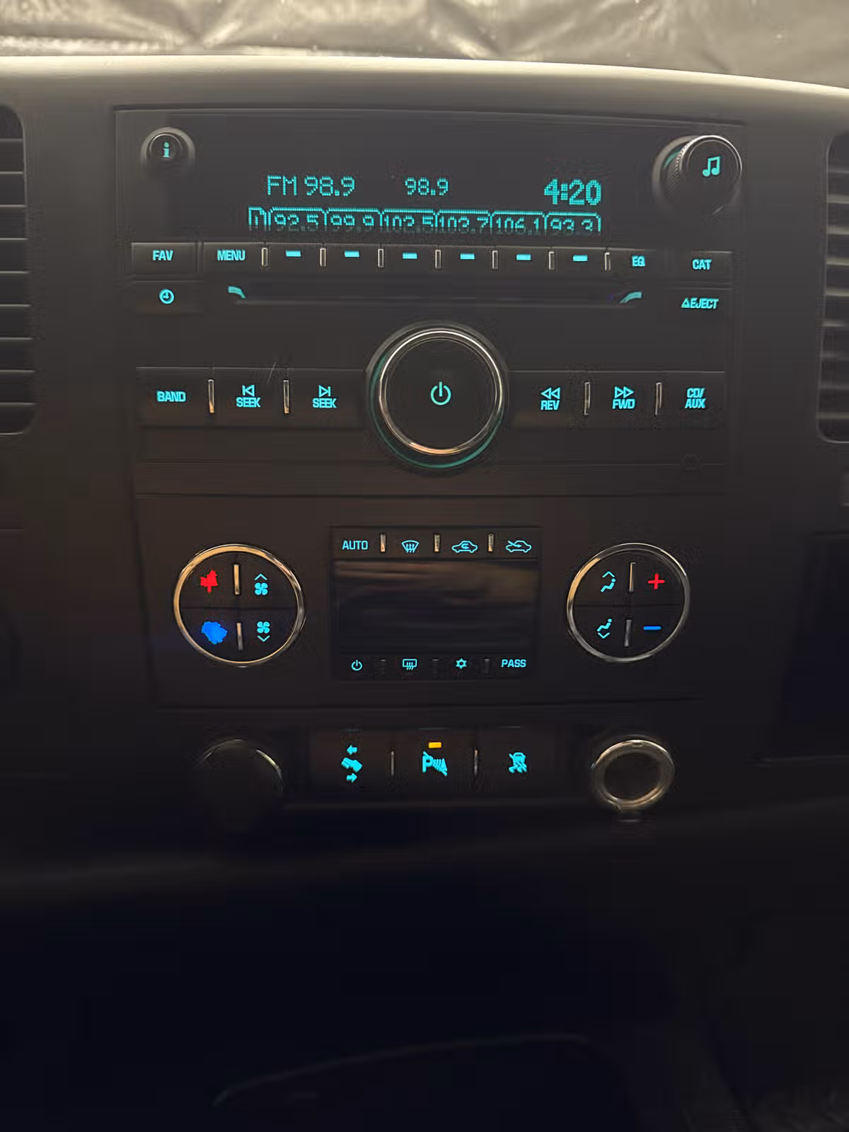 2009 GMC Sierra 1500 SLE Image 17