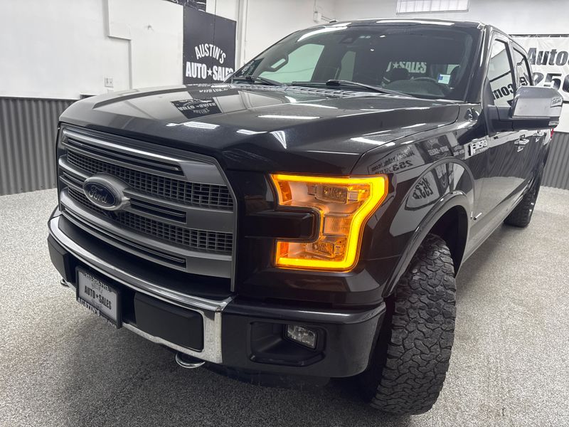 2016 Ford F-150 Platinum SuperCrew Upper Image 2