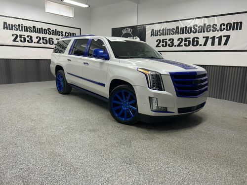 11173 - 2017 Cadillac Escalade ESV Premium Luxury