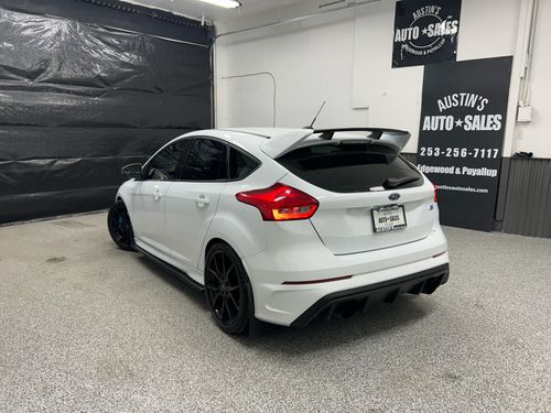 2016 Ford Focus RS Lower Image 1