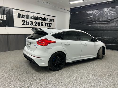 2016 Ford Focus RS Lower Image 3