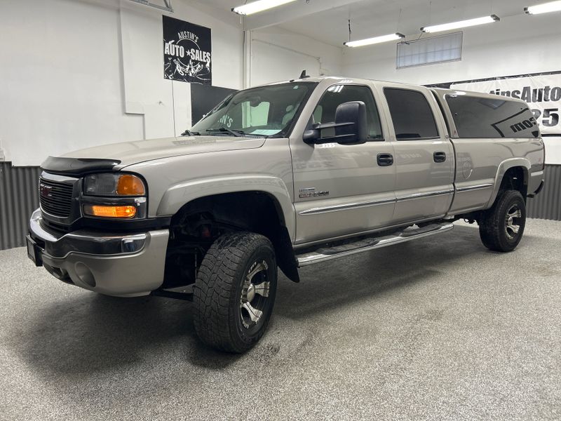 2006 GMC Sierra 3500 SLT Crew Cab Upper Image 2