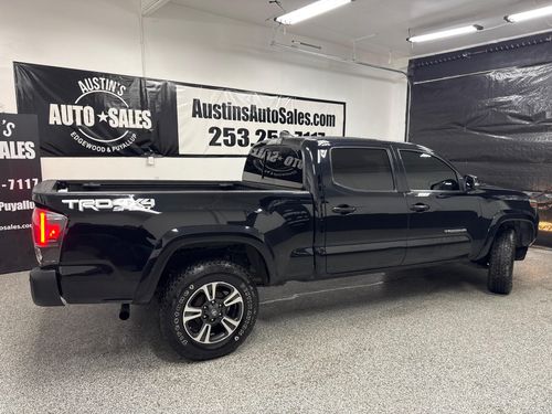 2019 Toyota Tacoma TRD Sport Double Cab Lower Image 3