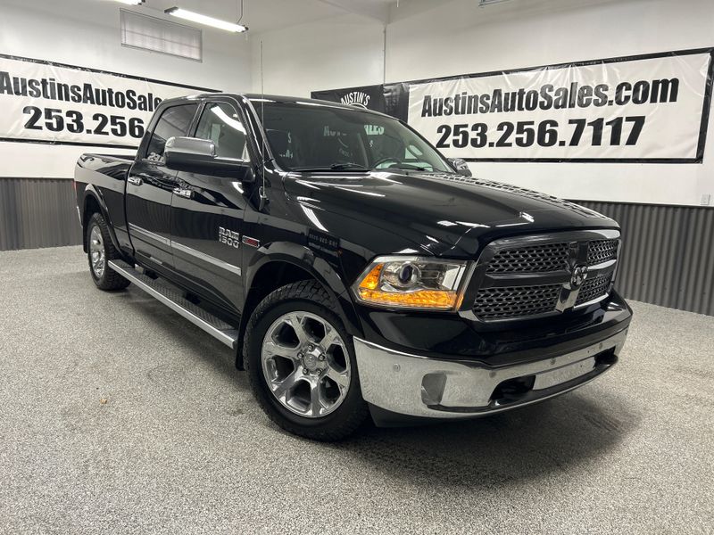 2015 Ram 1500 Laramie Crew Cab Upper Image 1