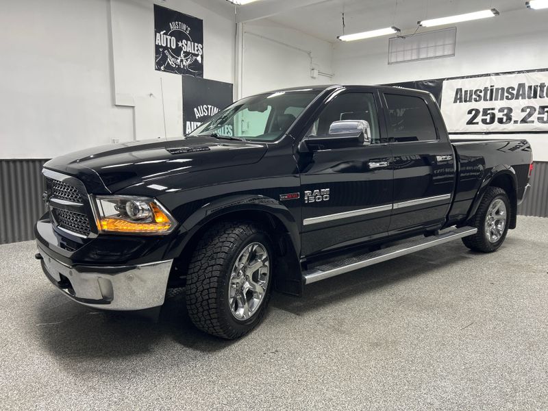 2015 Ram 1500 Laramie Crew Cab Upper Image 2