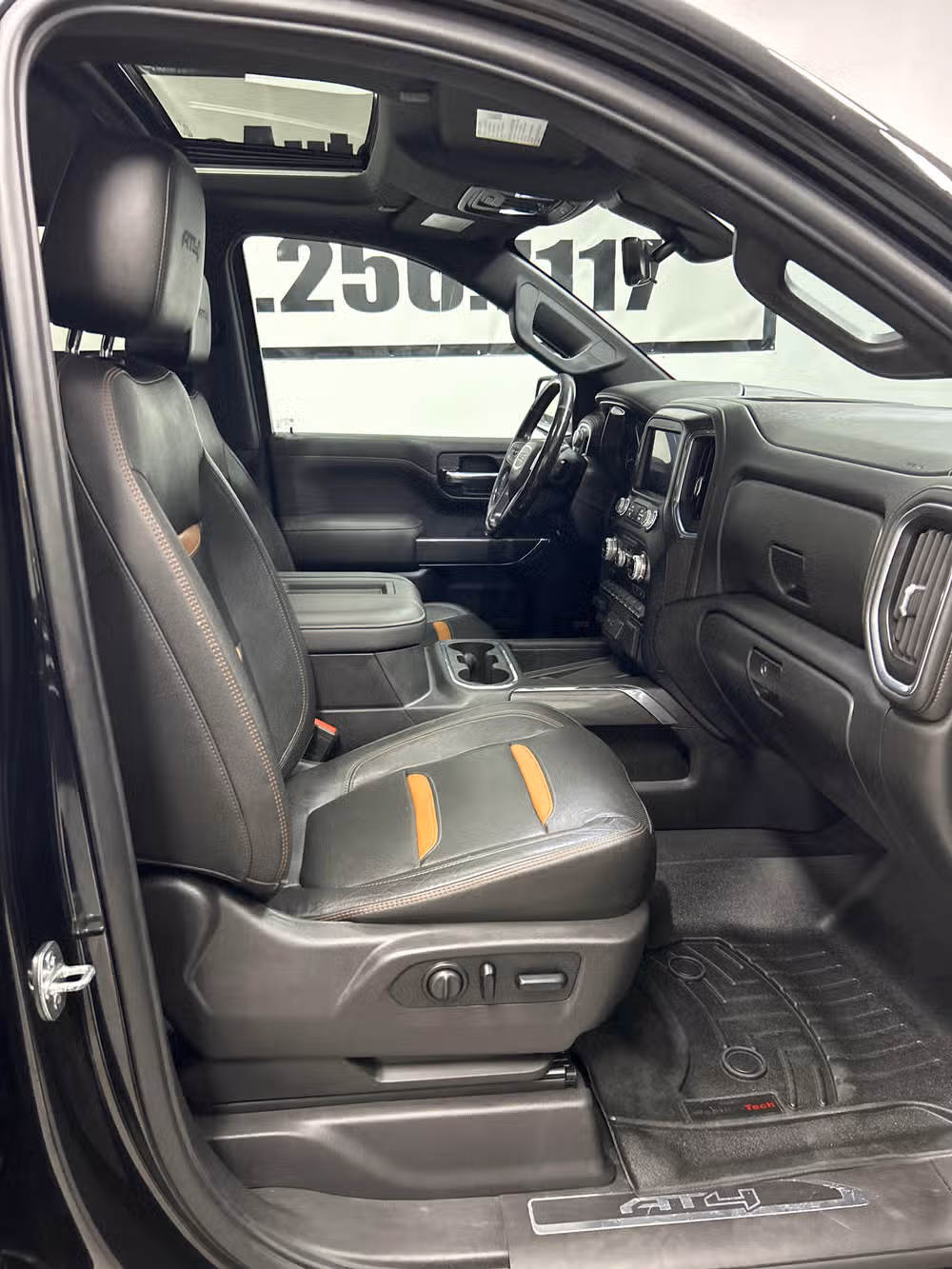 2019 GMC Sierra 1500 AT4 Crew Cab Image 13
