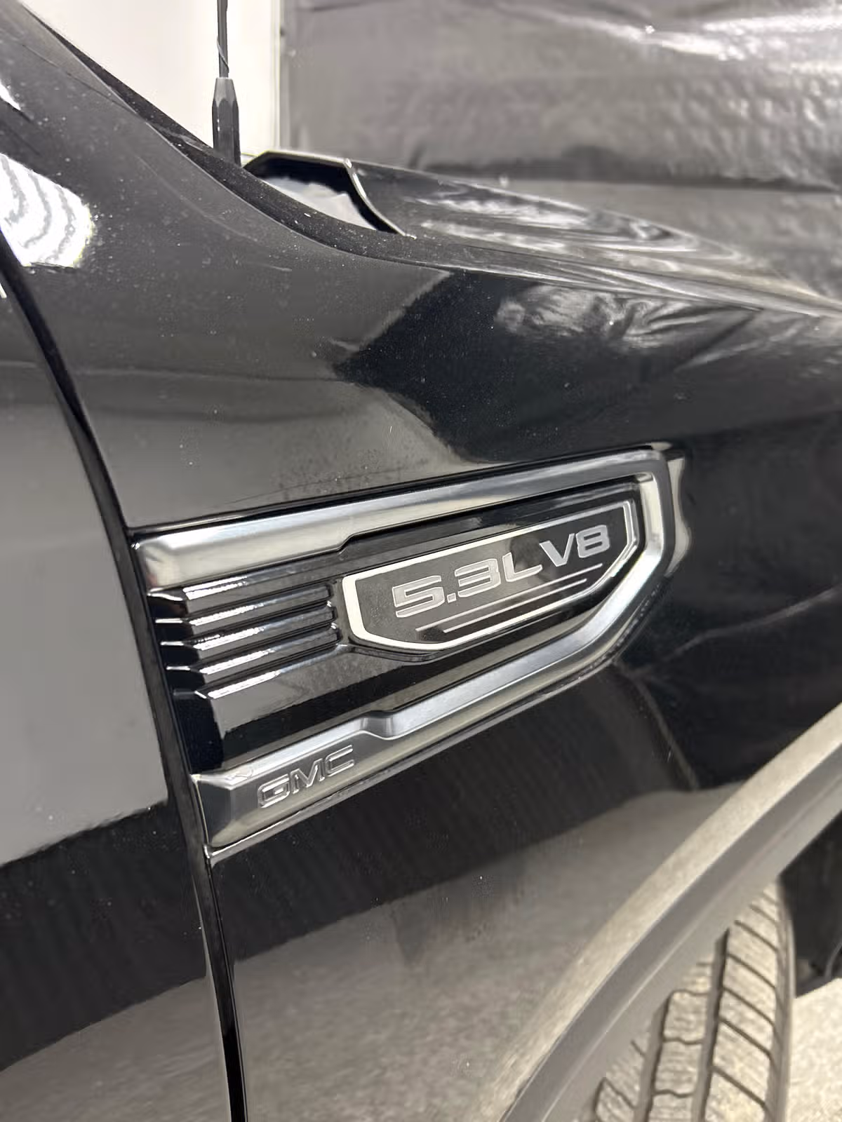 2019 GMC Sierra 1500 AT4 Crew Cab Image 7