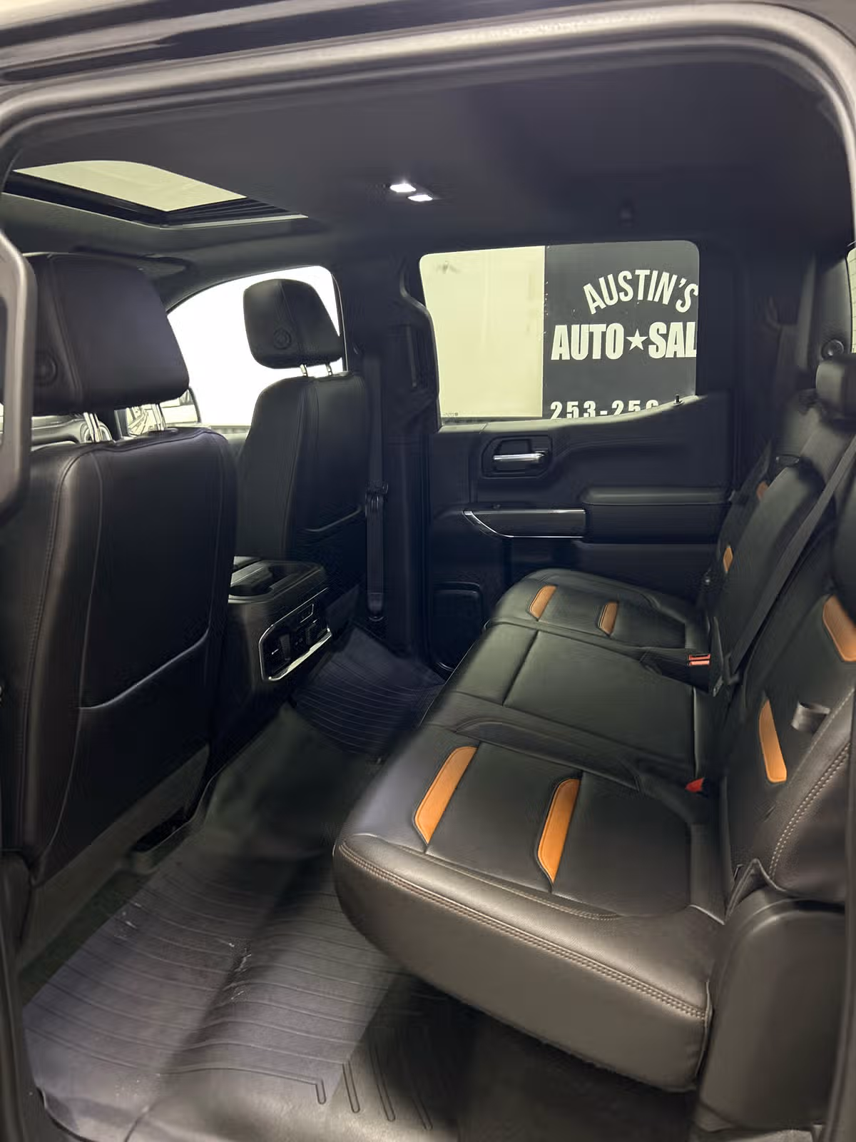 2019 GMC Sierra 1500 AT4 Crew Cab Image 10