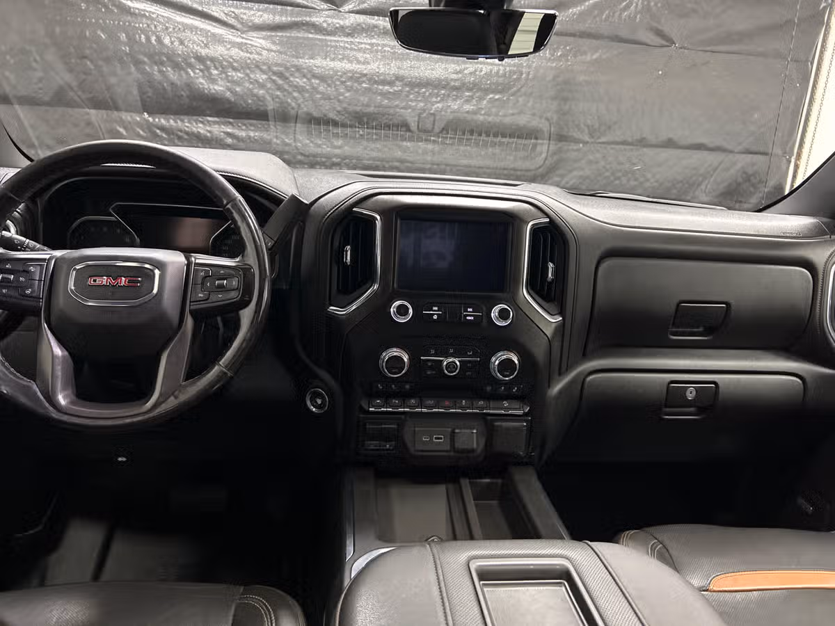 2019 GMC Sierra 1500 AT4 Crew Cab Image 11
