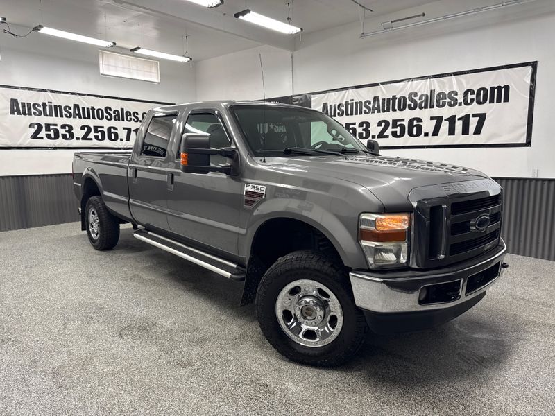2009 Ford F-350 Super Duty XLT Crew Cab Upper Image 1