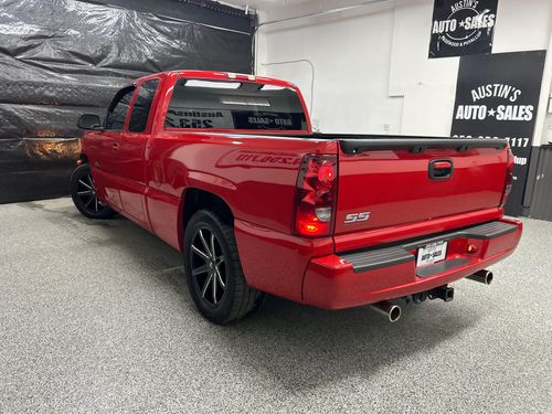 2003 Chevrolet Silverado 1500 SS Base Extended Cab Lower Image 1