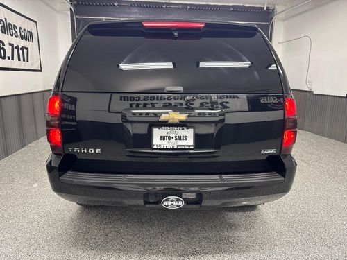 2010 Chevrolet Tahoe LS Lower Image 2
