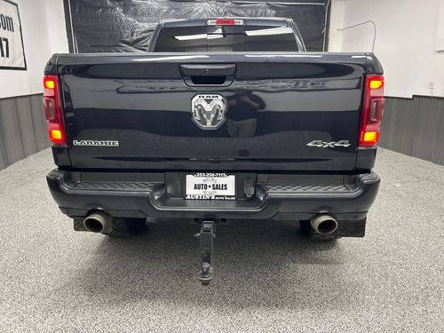 2019 Ram 1500 Laramie Crew Cab Lower Image 2