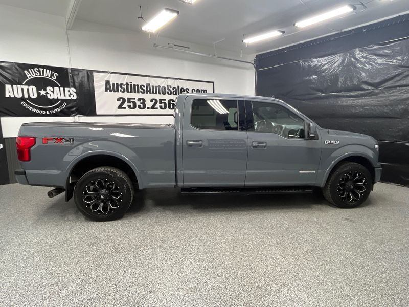 2019 Ford F-150 Lariat SuperCrew Upper Image 2
