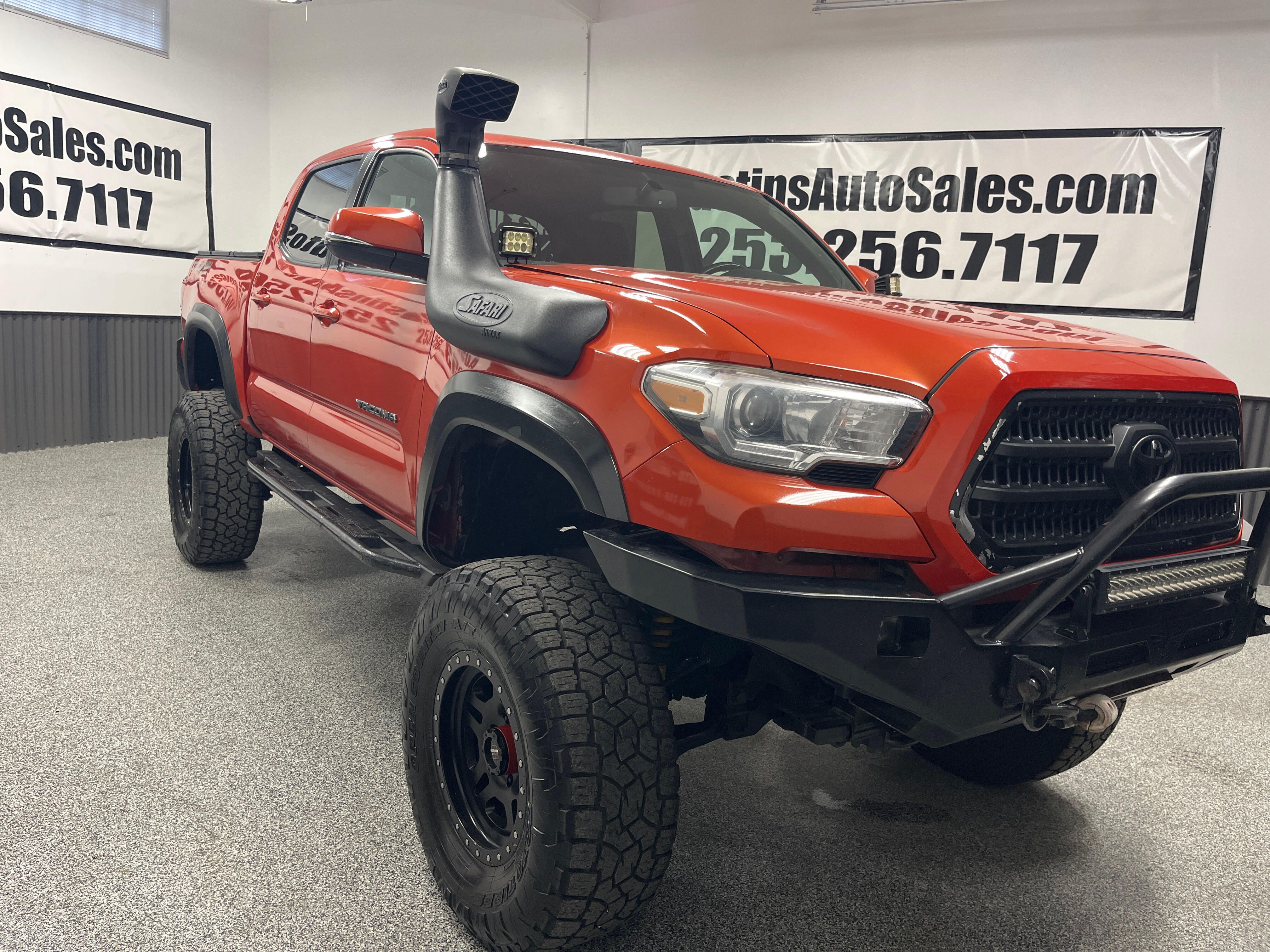2017 Toyota Tacoma TRD Sport's photo