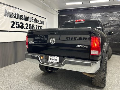 2015 Ram 1500 Big Horn Crew Cab Lower Image 2
