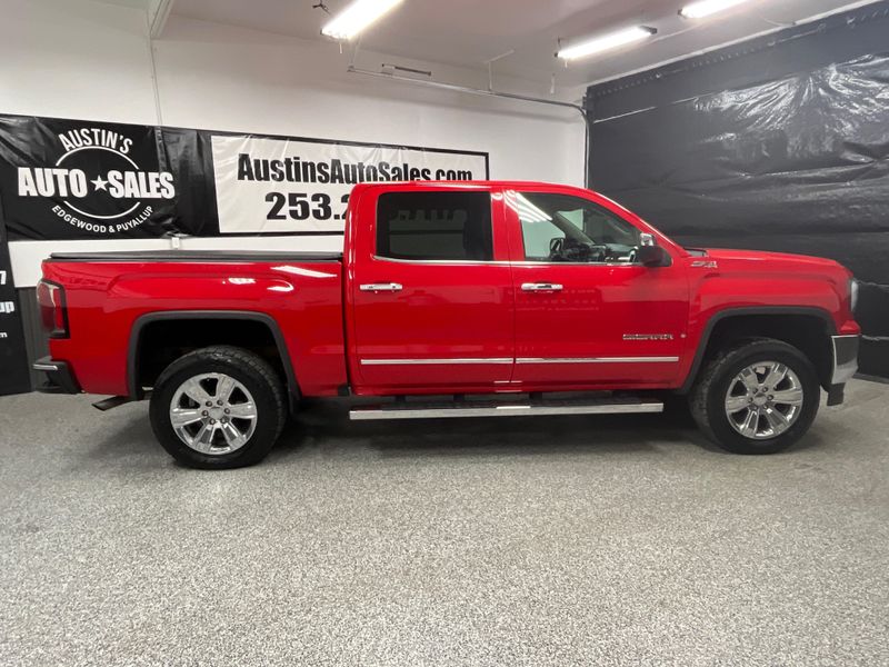 2016 GMC Sierra 1500 SLT Crew Cab Upper Image 2