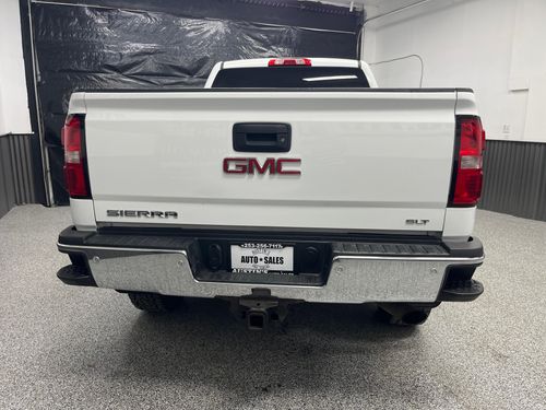 2015 GMC Sierra 2500HD SLT Crew Cab Lower Image 2