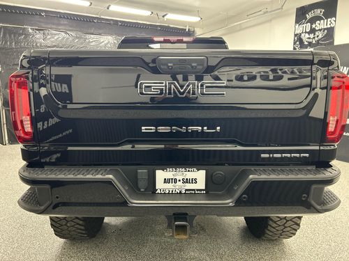 2022 GMC Sierra 2500HD Denali Crew Cab Lower Image 3