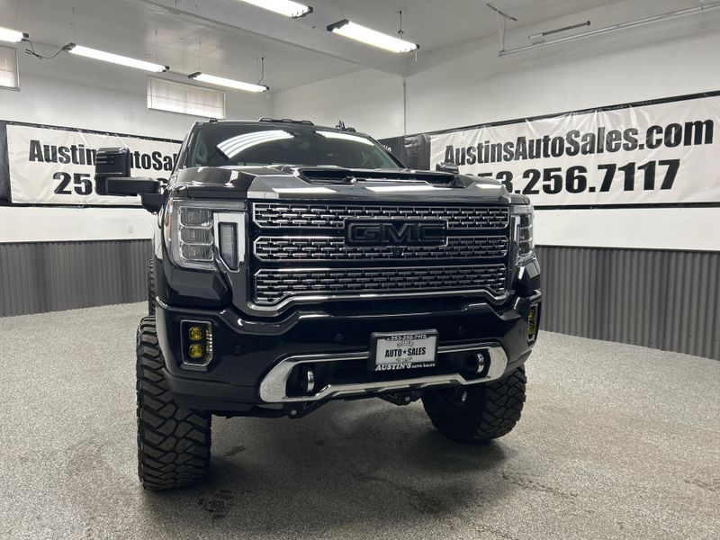 2022 GMC Sierra 2500HD Denali Crew Cab Upper Image 2