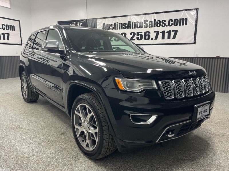 2021 Jeep Grand Cherokee Overland Upper Image 1