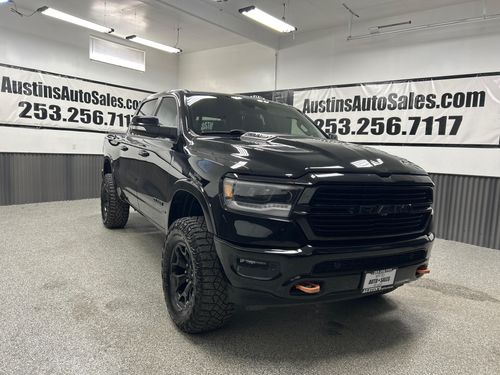 11199 - 2019 Ram 1500 Laramie Crew Cab