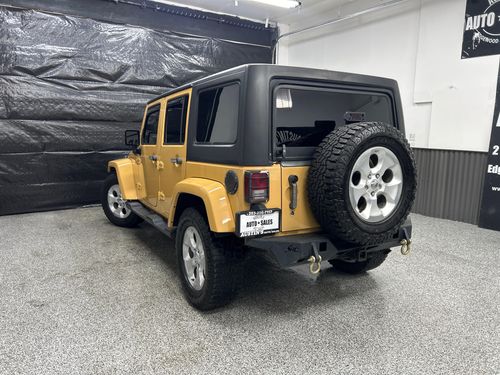 2013 Jeep Wrangler Unlimited Sahara Lower Image 2