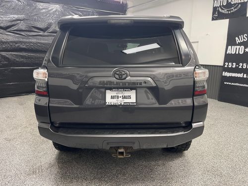 2017 Toyota 4Runner SR5 Lower Image 2