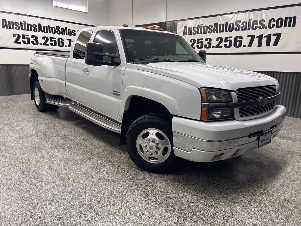 2003 Chevrolet Silverado 3500 LT Image 1