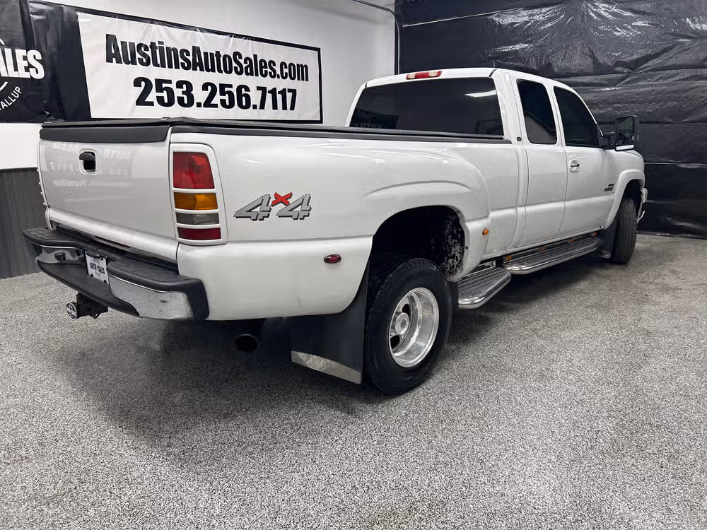 2003 Chevrolet Silverado 3500 LT Image 6
