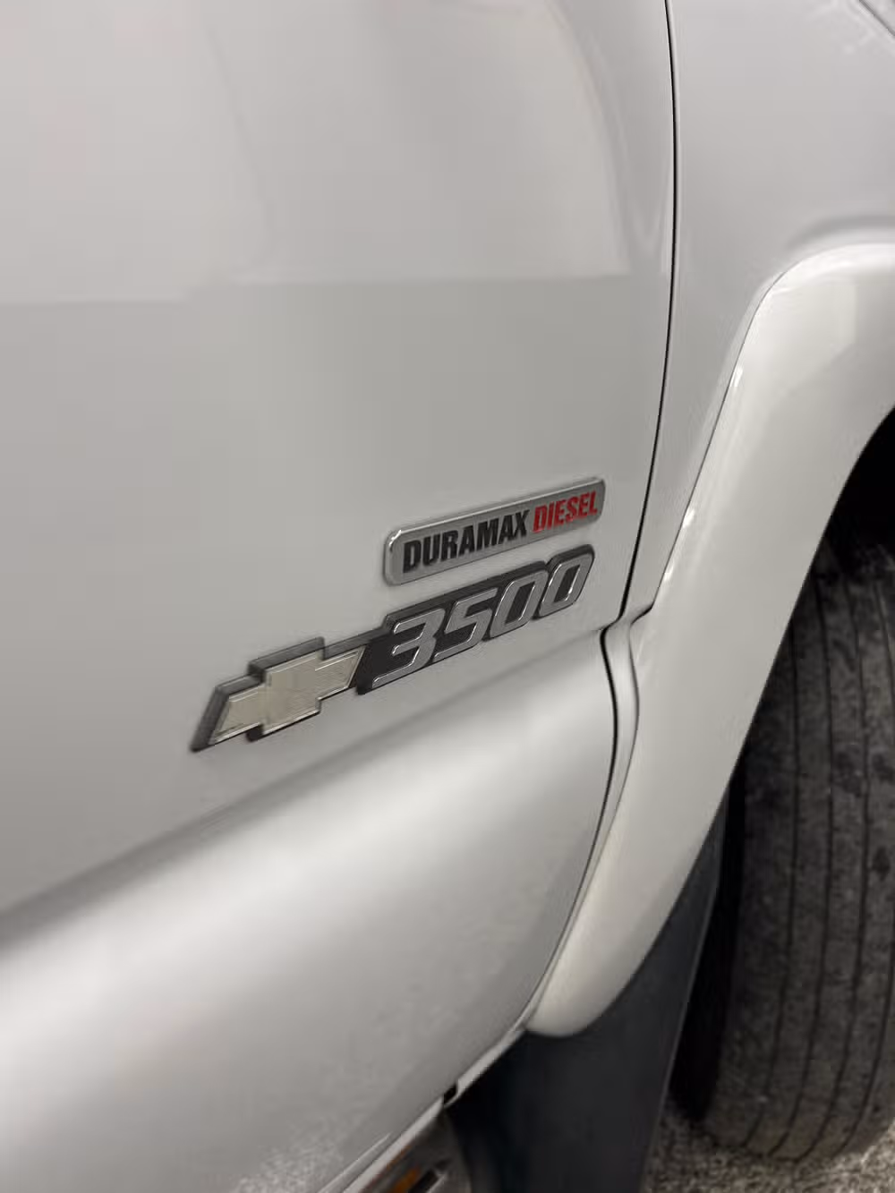 2003 Chevrolet Silverado 3500 LT Image 8